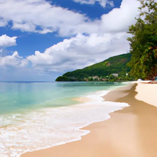 חוף בו ואלון (Beau Vallon Beach) באי מאהה